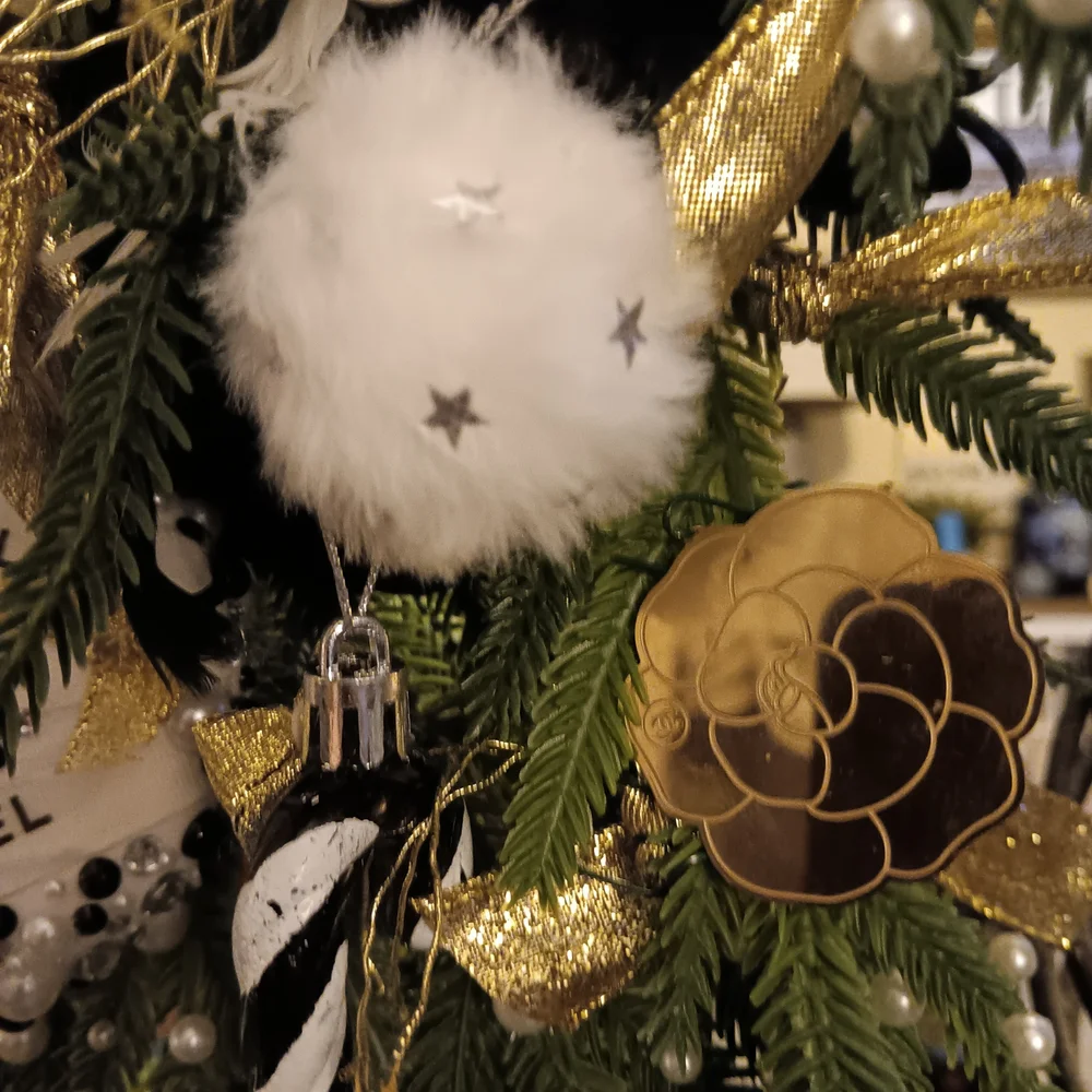 Slayerrr's Customs One Of A Kind Holiday Wreath